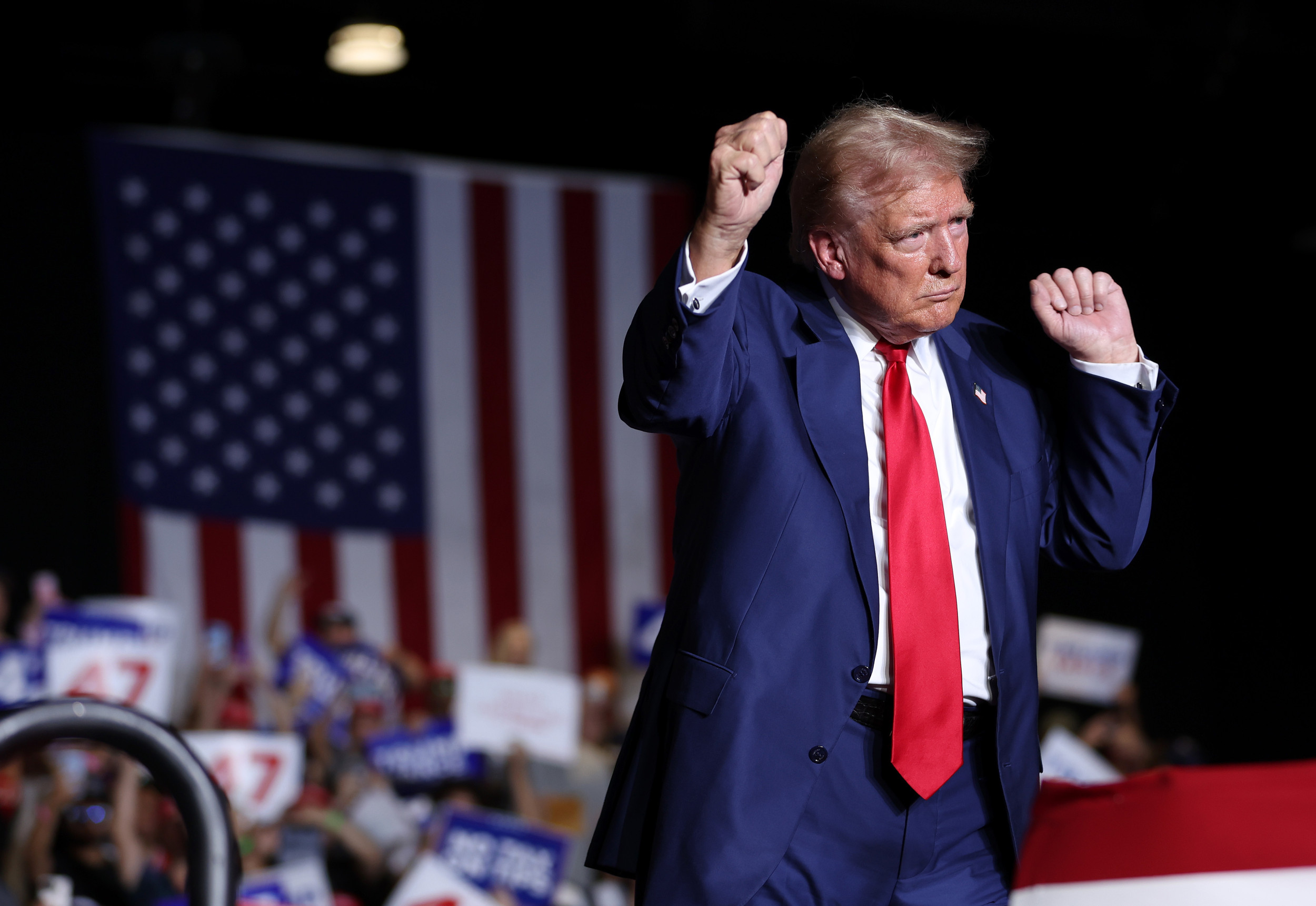 Trump Outlines Economic Vision, Vows to "Close the Border" in 2024 Bid